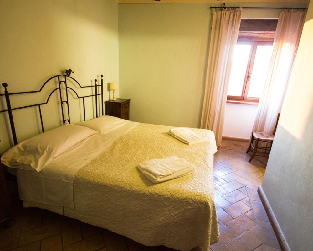 Agriturismo Il Casale Degli Amici 노르시아 외부 사진