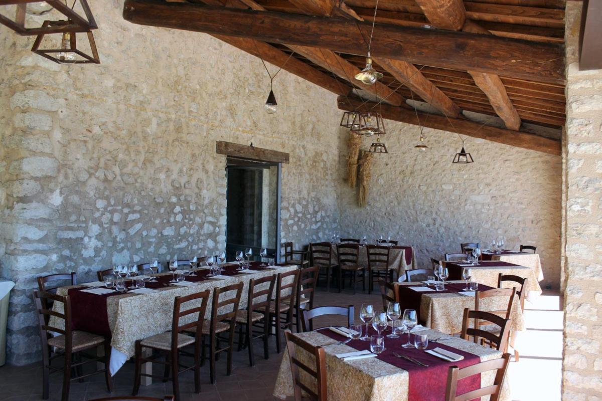 Agriturismo Il Casale Degli Amici 노르시아 외부 사진