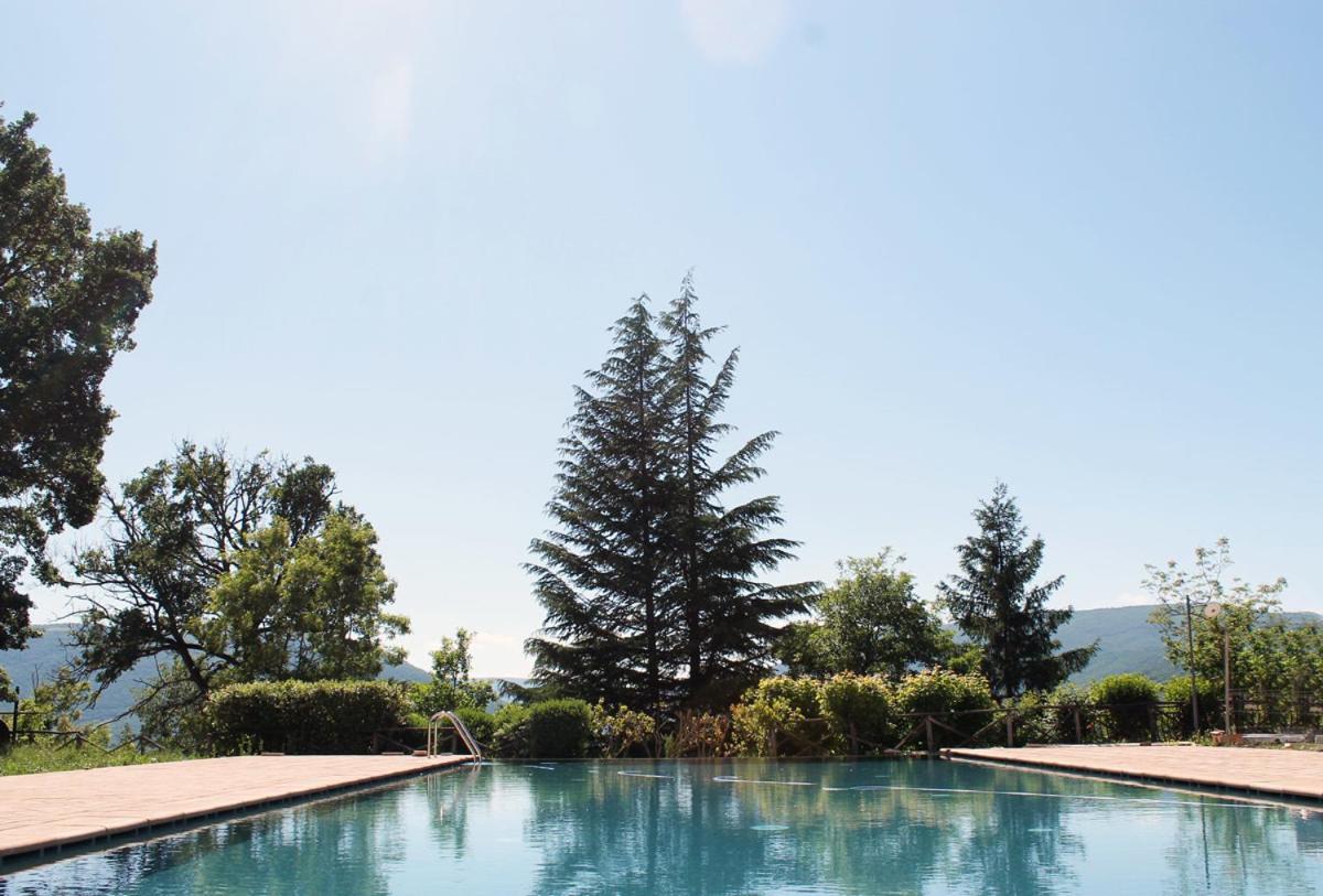 Agriturismo Il Casale Degli Amici 노르시아 외부 사진